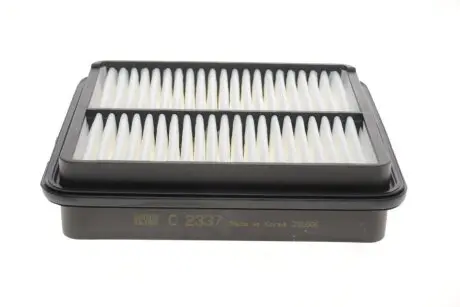 Фильтр воздушный Suzuki Grand Vitara 1.6/2.0/2.5i/2.7 98-05 MANN C 2337