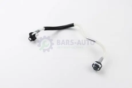 Паливна трубка від насосу до клапану OM611 00- Metalcaucho 92104