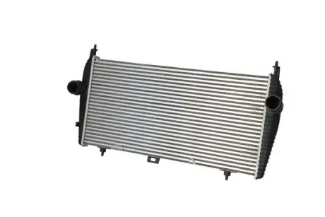 Радиатор интеркулера Citroen C5/Peugeot 407 2.2/2.7HDi 05- NRF 30194