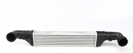 Радиатор интеркулера MB E-class (W210) 2.7/3.2D 99-03 NRF 30421