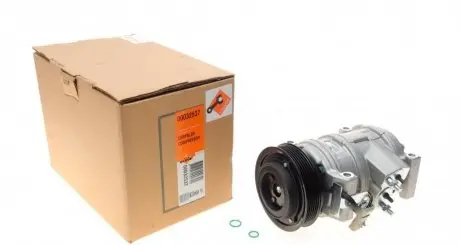 Компрессор кондиционера Chrysler Voyager 2.5/2.8CRD 00-08 NRF 32537