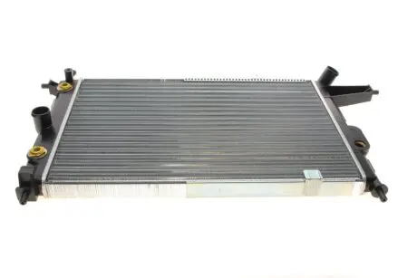 Радиатор охлаждения Opel Vectra A 1.6-2.0 88-95 NRF 513508A