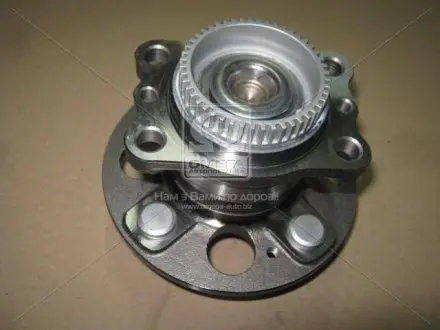 Ступица задняя HYUNDAI Accent 11- (с подшипником)(с abs) (PMC-ESSENCE) PARTS MALL PARTS-MALL HCMA-A068