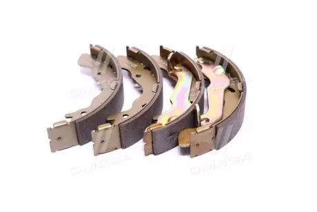 Колодка тормозов. барабан. HYUNDAI AVANTE XD (выр-во) PARTS-MALL PLA-005