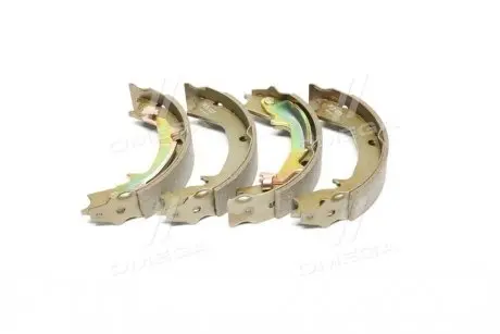 Колодка тормозов. барабан. KIA KM-NEW SPORTAGE(-SEP 2006) (выр-во) PARTS-MALL PLB-023