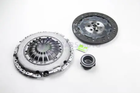 Комплект сцепления VW Caddy 1.9TDI/Touran 2.0TDI/Passat 1.6TDI 03-(d=228 мм) (+выжимной) z=28 Valeo 826712