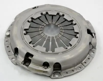 Комплект сцепления Nissan Juke/Micra/Qashqai 1.6 05- (d=217) z=26 Valeo 826818